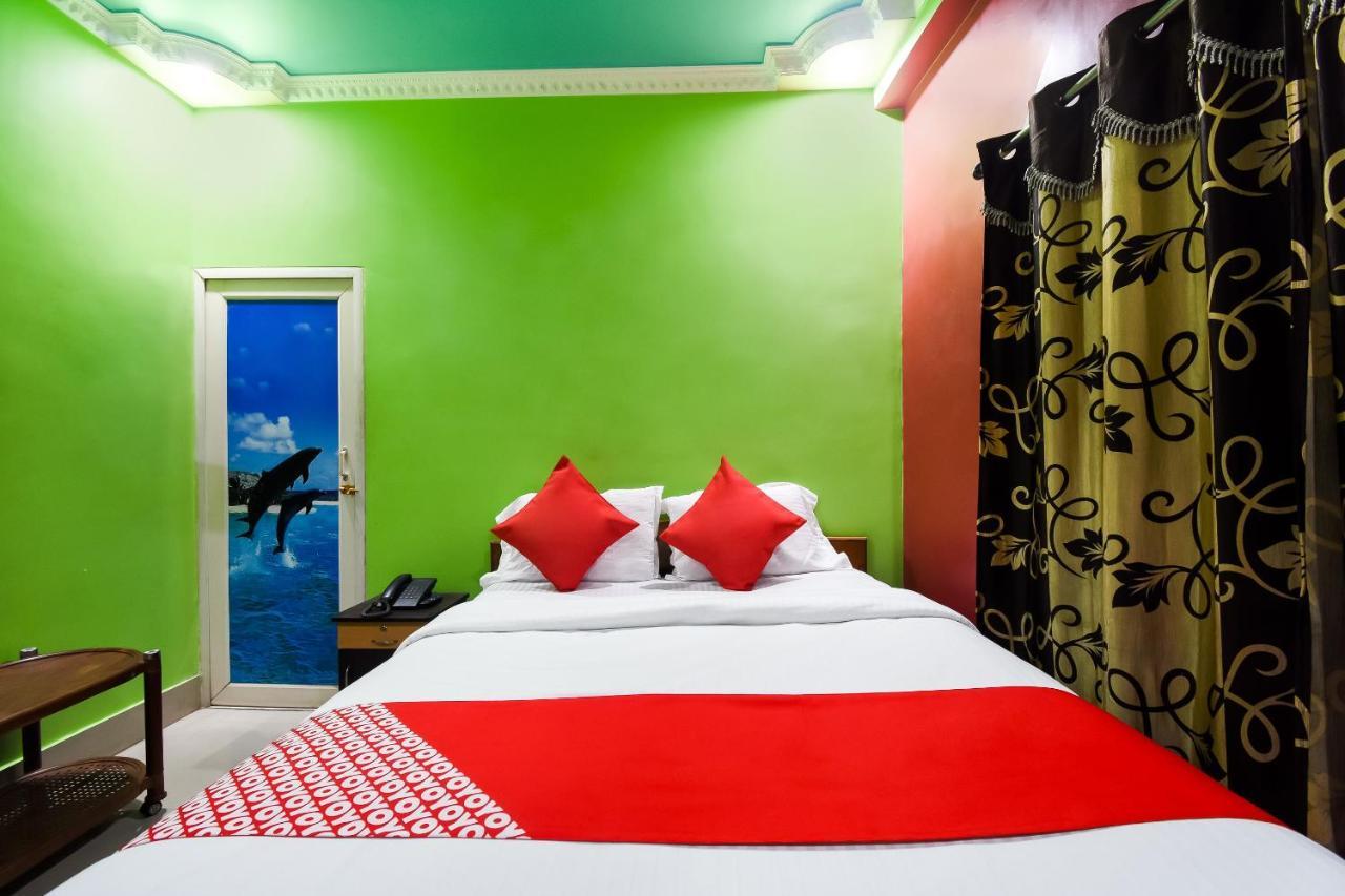 Oyo 44160 Hotel Sahana Jangipur Екстер'єр фото