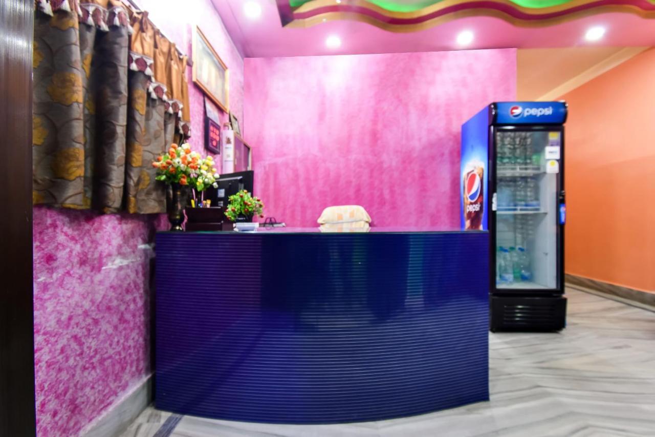 Oyo 44160 Hotel Sahana Jangipur Екстер'єр фото