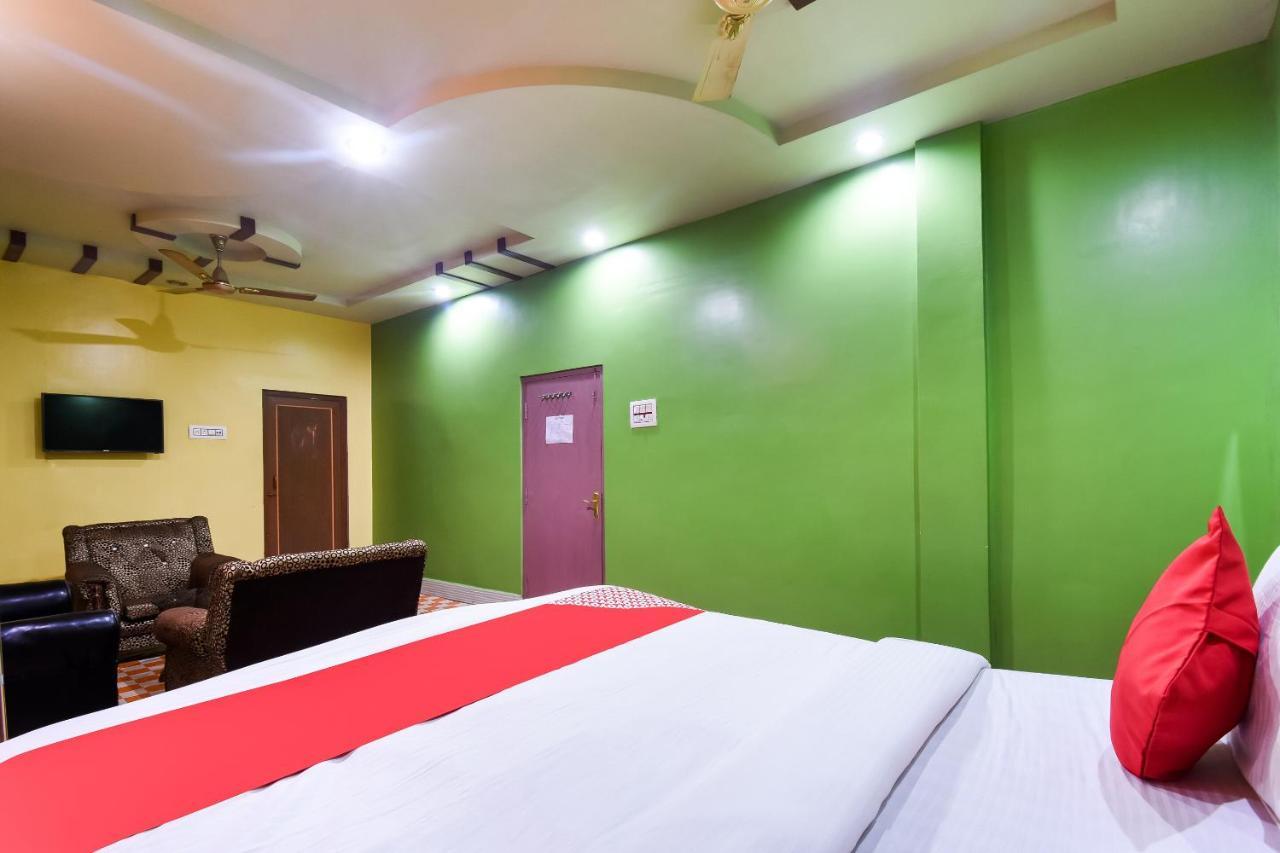 Oyo 44160 Hotel Sahana Jangipur Екстер'єр фото