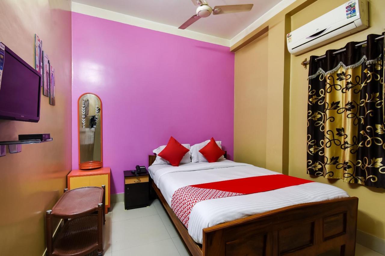 Oyo 44160 Hotel Sahana Jangipur Екстер'єр фото