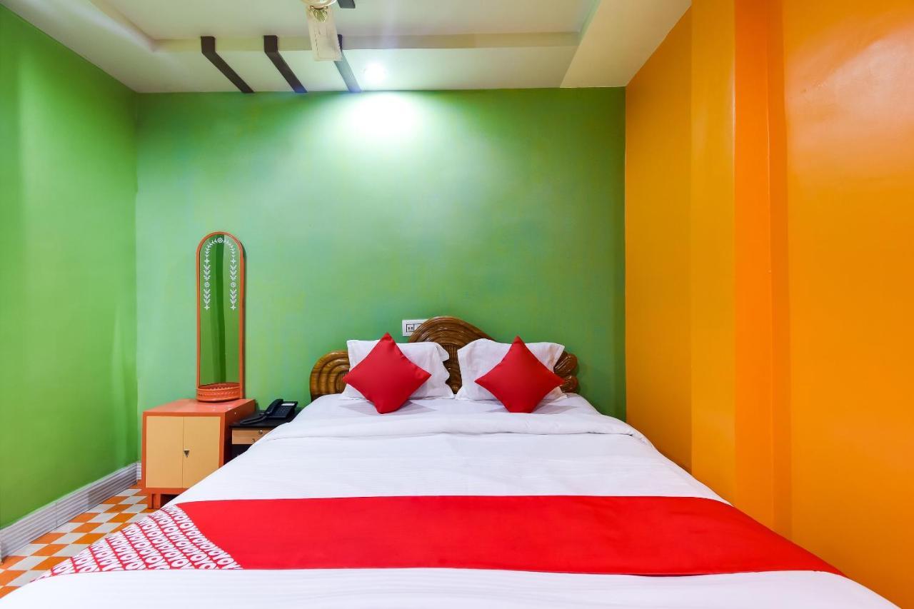 Oyo 44160 Hotel Sahana Jangipur Екстер'єр фото